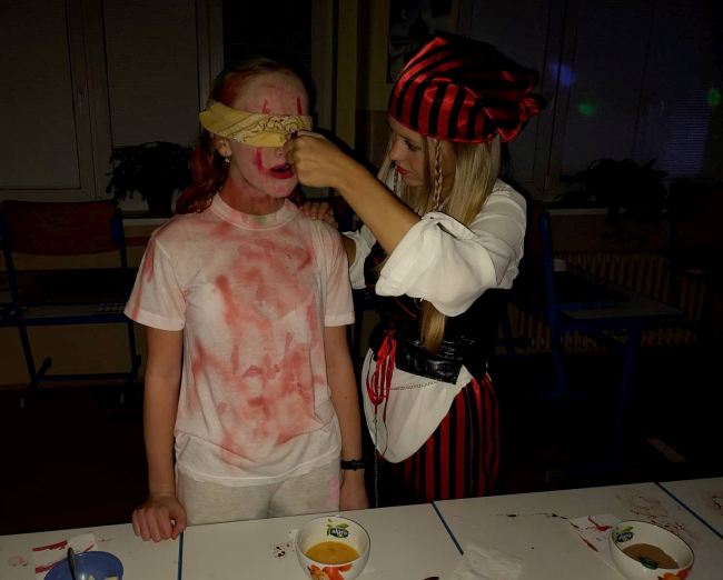 07 halloween2022 hall1