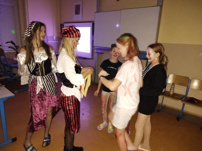 10 halloween2022 hall7